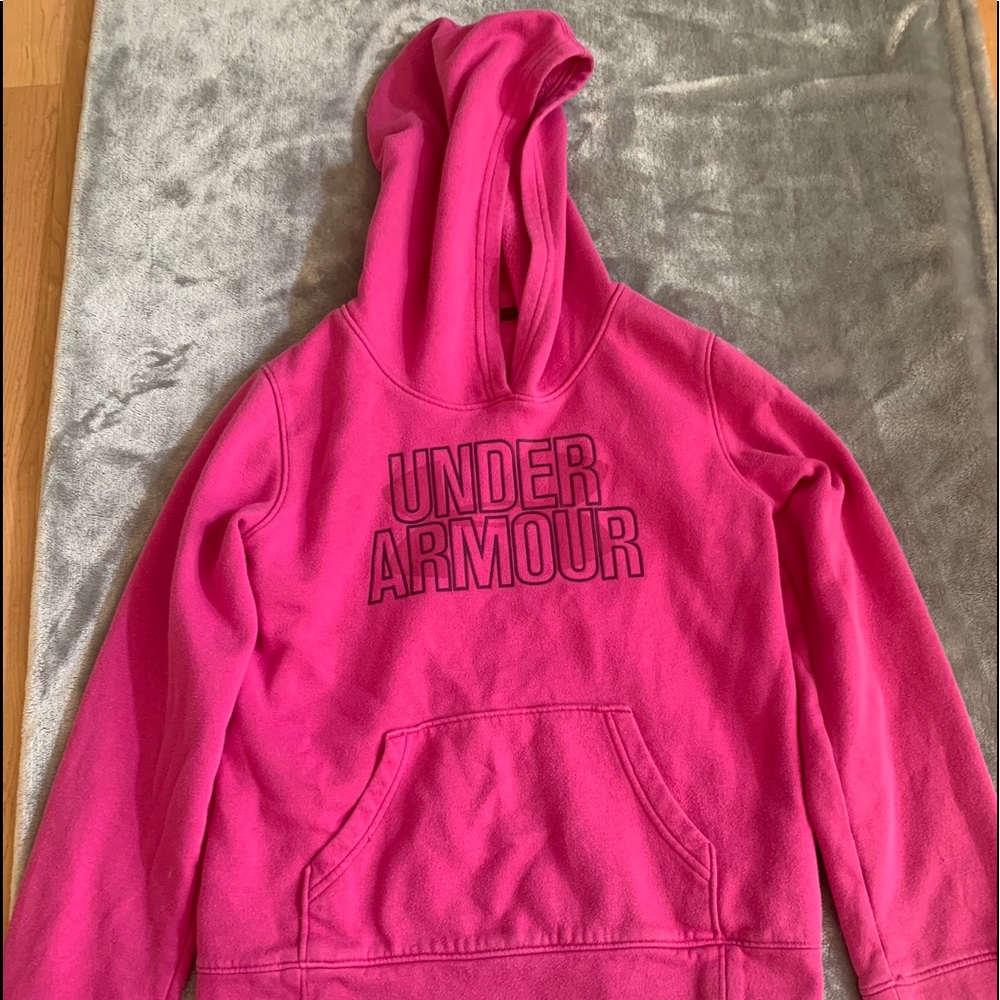 pink Under Armour sweatshirt